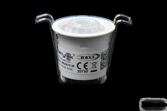 Detektor gerak mini 35mm dengan tegangan operasi 12-24Vdc dan mode kontak kering